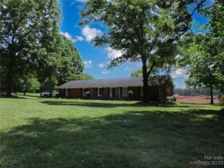 Foreclosed Home - 14330 CABARRUS RD, 28227