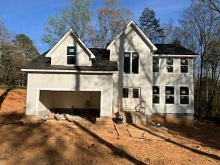 Foreclosed Home - 10221 HANGING MOSS TRL, 28227