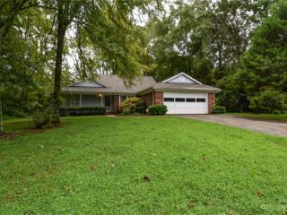 Foreclosed Home - 224 WITHERSHINN DR, 28262