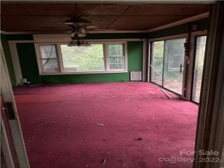 Foreclosed Home - 5500 MILHAVEN LN, 28269