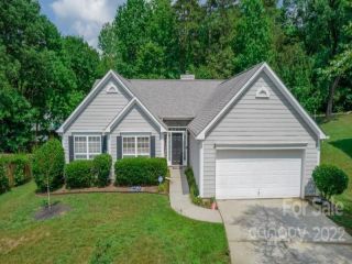 Foreclosed Home - 8840 RED TAIL CT, 28269