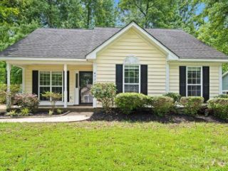 Foreclosed Home - 6226 RICHFIELD LN, 28269