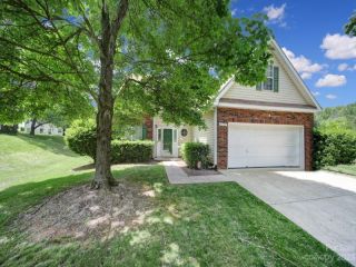 Foreclosed Home - 8439 BLUE ASTER LN, 28269