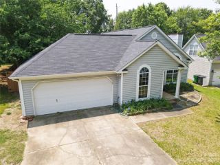 Foreclosed Home - 8908 BAMBI CT, 28269