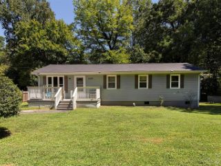 Foreclosed Home - 5514 COLLINS ST, 28269
