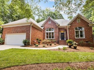 Foreclosed Home - 6809 HAWS RUN CT, 28277