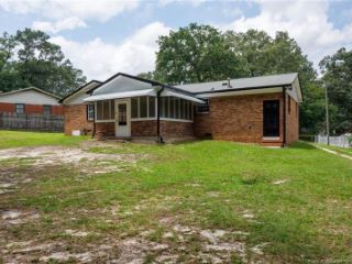 Foreclosed Home - 525 WARMSPRINGS DR, 28303