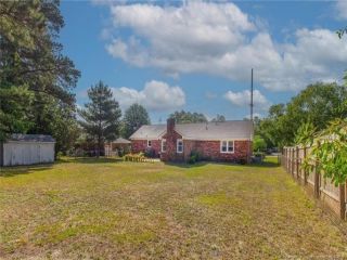 Foreclosed Home - 2306 COLGATE DR, 28304