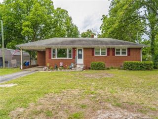 Foreclosed Home - 3706 SANDRA DR, 28304