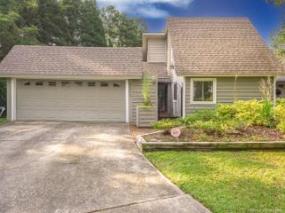 Foreclosed Home - 2501 WOODWIND DR, 28304