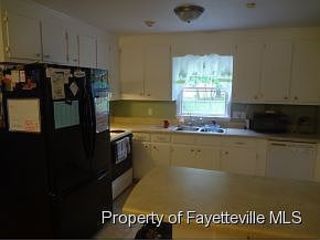 Foreclosed Home - 1209 BOSTIAN DR, 28304