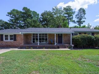Foreclosed Home - 1801 FLINTSHIRE RD, 28304