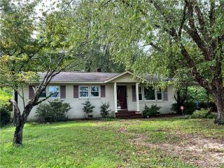 Foreclosed Home - 3525 VILLAGE DR, 28304