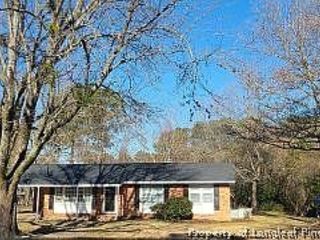 Foreclosed Home - 3333 CORNELL DR, 28306
