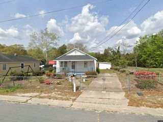 Foreclosed Home - 1924 POWELL ST, 28306