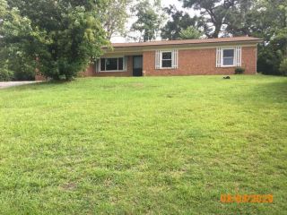 Foreclosed Home - 904 Emory Court, 28311