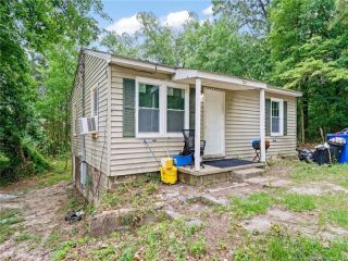 Foreclosed Home - 739 MCARTHUR RD, 28311