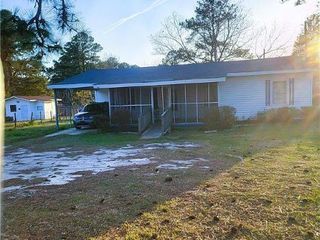 Foreclosed Home - 6241 CHURCH ST, 28311