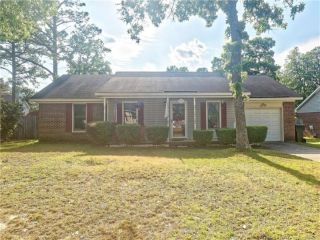 Foreclosed Home - 7313 PEBBLEBROOK DR, 28314
