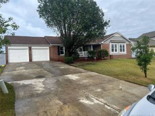 Foreclosed Home - 809 ZADOCK DR, 28314