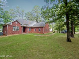 Foreclosed Home - 175 LAKEWOOD DR, 28315