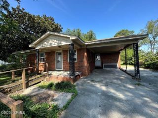 Foreclosed Home - 710 W MAIN ST, 28328