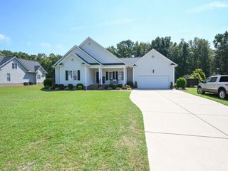 Foreclosed Home - 190 PINECROFT DR, 28334