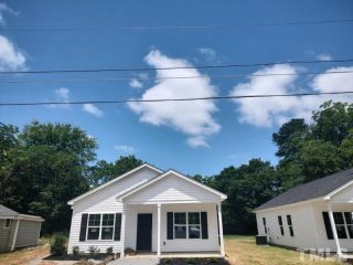 Foreclosed Home - 130 2ND ST, 28339