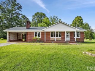 Foreclosed Home - 3226 BUNNLEVEL ERWIN RD, 28339