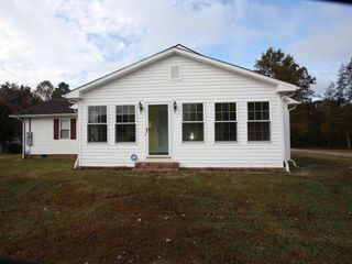 Foreclosed Home - 10080 S CHICKEN RD, 28340