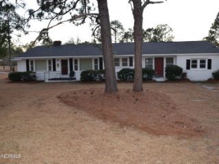 Foreclosed Home - 504 WALNUT ST, 28345