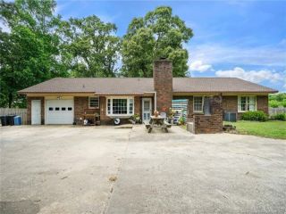 Foreclosed Home - 2919 THROWER RD, 28348