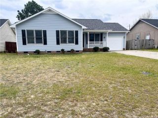 Foreclosed Home - 3841 SOFTWIND LN, 28348