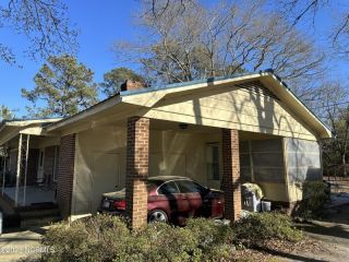 Foreclosed Home - 301 MCGIRTS BRIDGE RD, 28352