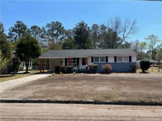 Foreclosed Home - 1212 MUSE ST, 28352