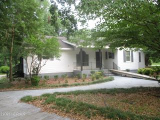 Foreclosed Home - 1424 WOODLAWN DR, 28352