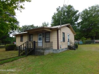 Foreclosed Home - 911 ALEXANDER AVE, 28352