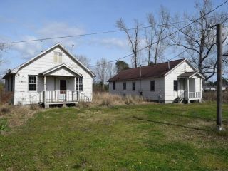 Foreclosed Home - 723 726 Mt Olive Church Rd, 28358