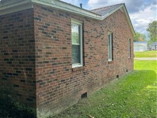 Foreclosed Home - 1008 COREE ST, 28358