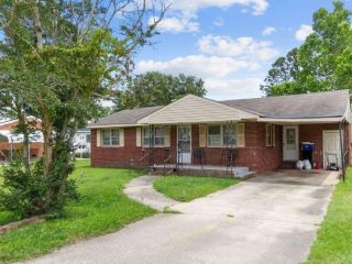 Foreclosed Home - 71 MARLEY DR, 28358