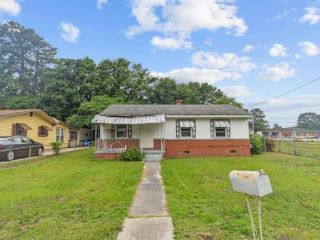 Foreclosed Home - 1704 NEVADA ST, 28358