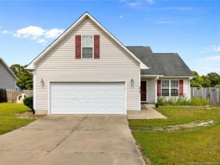Foreclosed Home - 572 COPPER CREEK DR, 28376