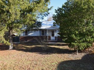 Foreclosed Home - 121 East Eason Drive, 28379