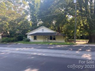 Foreclosed Home - 218 S LONG DR, 28379