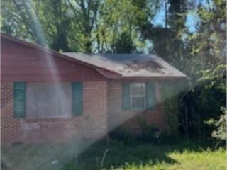 Foreclosed Home - 208 BOONE ST, 28379
