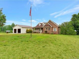 Foreclosed Home - 4356 GADDYS MILL RD, 28383