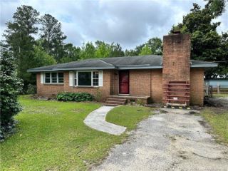 Foreclosed Home - 21560 MCKAY ST, 28396