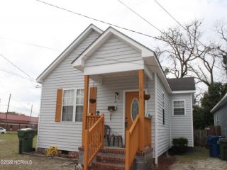 Foreclosed Home - 1018 S 6TH ST, 28401