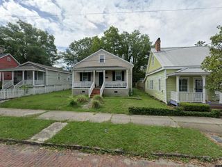 Foreclosed Home - 210 CASTLE ST, 28401