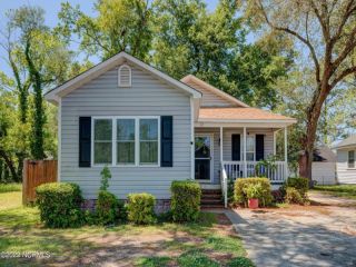 Foreclosed Home - 19 MONTGOMERY AVE, 28405